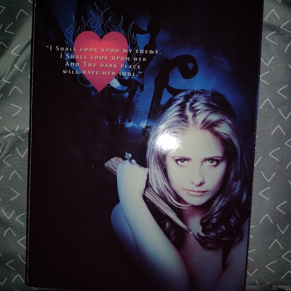 Buffy The Vampire Slayer Season 1 Complete DVD set, 3 discs. - Picture 4 of 6